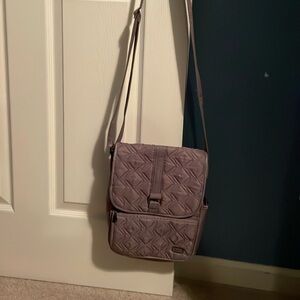Lug crossbody